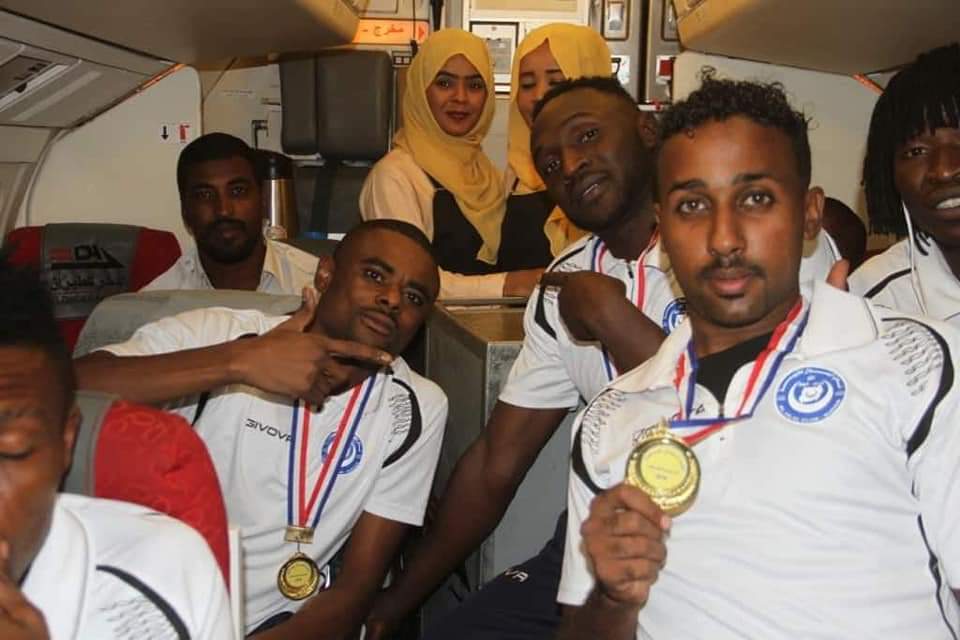 (صهيب الثعلب) يعلن عودته الي الهلال 6 FB IMG 1586469698512