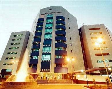 البنك المركزي: هناك حريق جزئي ومحدود نشب بفرع الخرطوم بشارع البلدية 1 بنك السودان المركزي