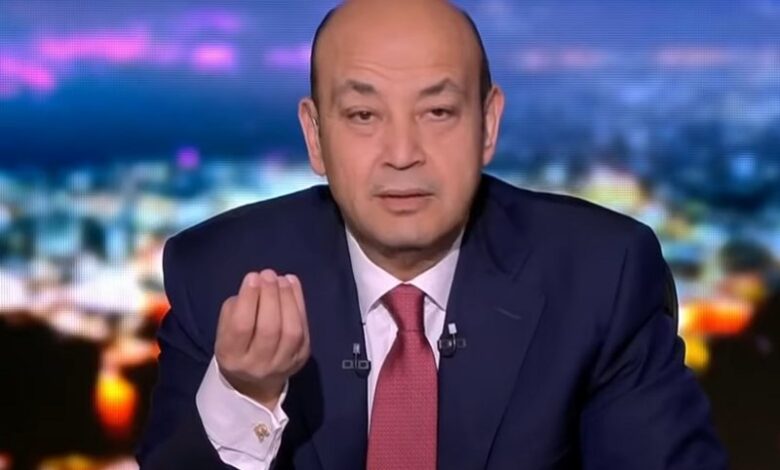 الاعلامي المصري "عمرو أديب" يتعرض لحادث حركة 1 عمرو أديب