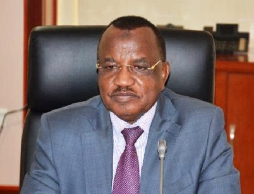 وزير نفط أسبق لـ( سودان لايف) : هناك نقص في أمداد الوقود ضخ وإستيراد 1 اسحاق