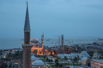 تركيا : مسجد آيا صوفيا يحتفي برمضان بعد 87 عاما "من الغربة" 1 ايااااا