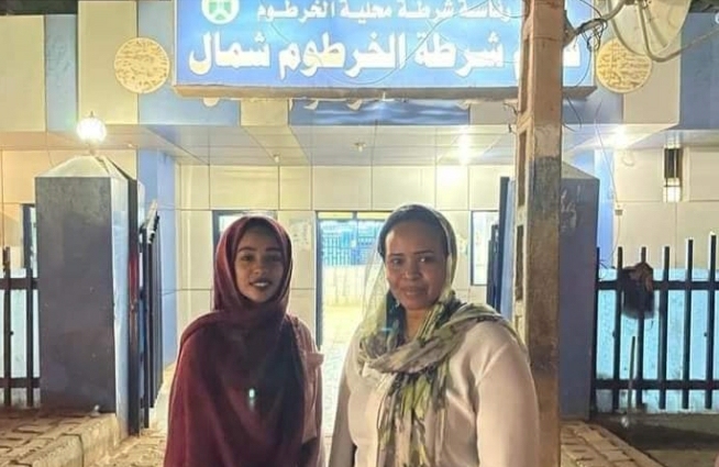 القبض على “سائق هايس” اعتدى على ايقونة الثورة السودانية بالضرب 1 رفقة صائدة البمبان