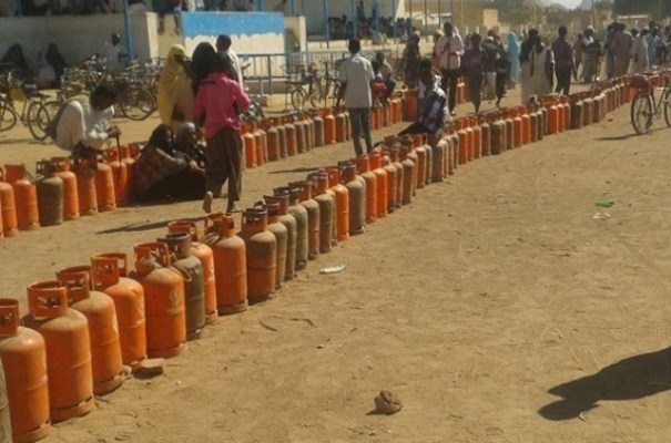 مصدر لـ(سودان لايف) يكشف عن ندرة وزيادة في غاز الطبخ 1 غاز