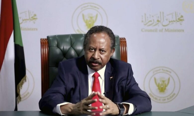 عبد الله حمدوك خلال مقابلة صحفية حول مستقبل السودان