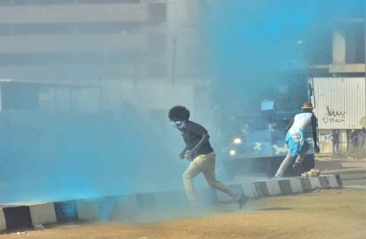 كيف وصل السودان إلى هنا؟! 1 FHeMQZ4XsAo44zh