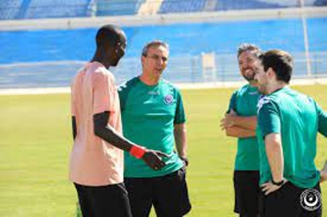 الهلال يرجئ قرار إقالة مدربه البرتغالي 1 جواو موتا 1