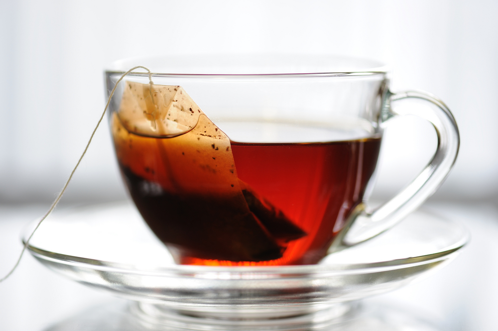 احذر من ترك أكياس الشاي في الكوب لفترة طويلة