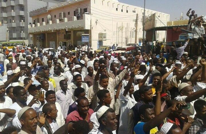 بعد مرور (4) أعوام الثورة بالولايات .. حصاد السراب..!! 1 عطبرة