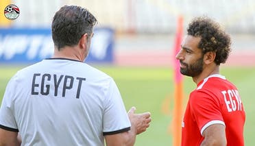 لهذه الاسباب .. تجاهل عالمي لصلاح في الجائزة.. والمصري يختار "مبكيه" 1 69CFC2E8 B807 4048 BD36 F9D22D7118F9