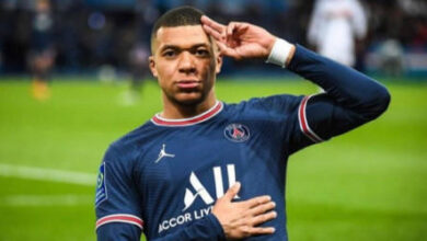 بيريز يعلن انتقال مبابي إلى ريال مدريد.. "نهاية سعيدة"