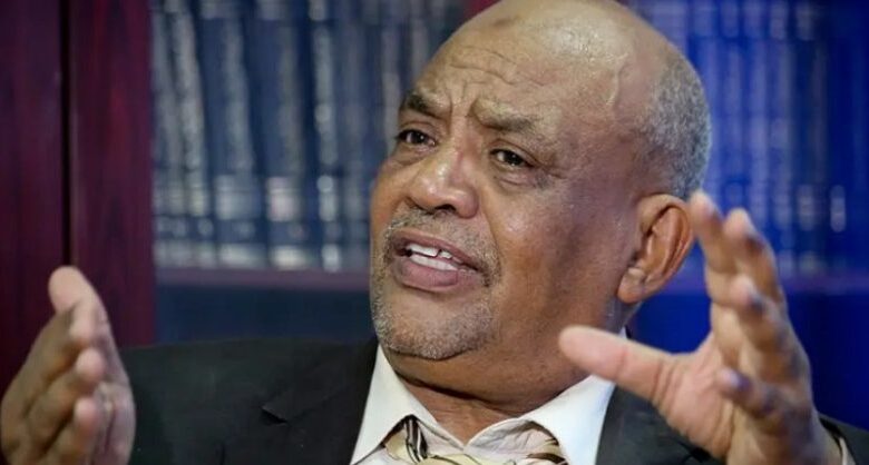 مال عمر يتحدى السجاد