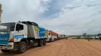 ضغوط دولية أم صفقة.. قراءة في قرار الحكومة بفتح معبر أدري؟