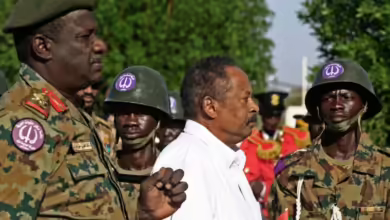 حمدوك يطالب بحظر الطيران والمسيّرات ونشر قوات أممية