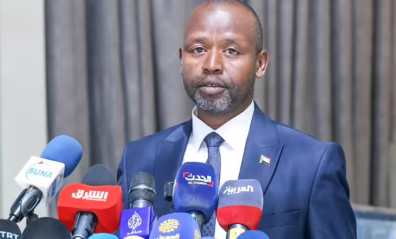 د. الهادي إدريس: “حكومة سلام” لمنع تقسيم السودان 1 السودان