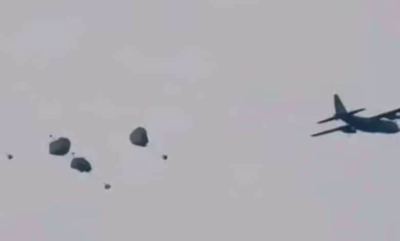 الطيران الحربي للجيش ينفذ اسقاط جوي في الفاشر 1 الفاشر