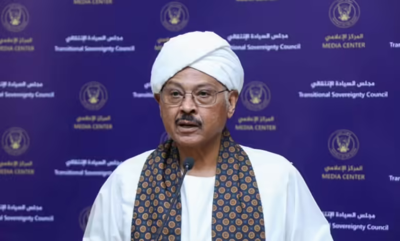 مبارك الفاضل يكشف النقاب عن فساد مذهل يهز أركان بورتسودان 1 مبارك الفاضل