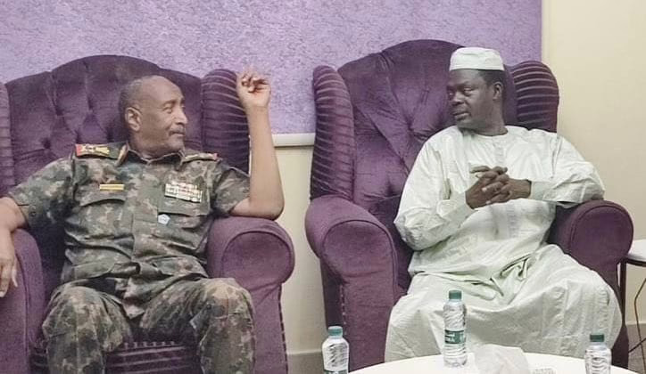 "مناوي" يشكك في اتهامات أمريكا للجيش السوداني باستخدام الكيماوي.. ويحذر من "أجندات خفية" للتدخل الدولي! 1 اتهامات أمريكا للجيش السوداني باستخدام الكيماوي