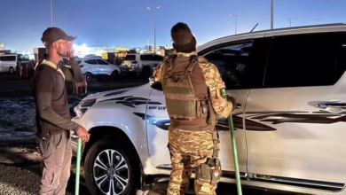 حملة ليلية مكثفة بشرطة البحر الأحمر تُسفر عن ضبط مركبات مخالفة وإزالة تظليل 108 سيارة بكورنيش السي لاند!