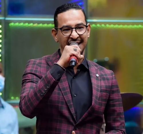 الفنان طه سليمان يثير الجدل بعد اشتراطه 30 ألف دولار لإحياء حفل زفاف.. وإنصاف مدني تعلّق بدهشة 1 طه سليمان