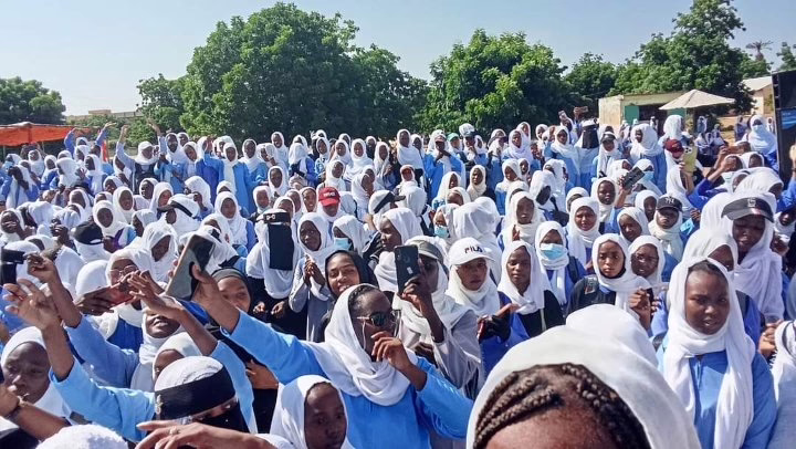 اعتماد رسمي للشهادة السودانية المؤجلة 2023 في مصر وإعفاء من رسوم حداثة المؤهل 1 طلاب سودانيون يستعدون لاعتماد الشهادة السودانية المؤجلة 2023 في المستشارية الثقافية بالسفارة السودانية بالقاهرة