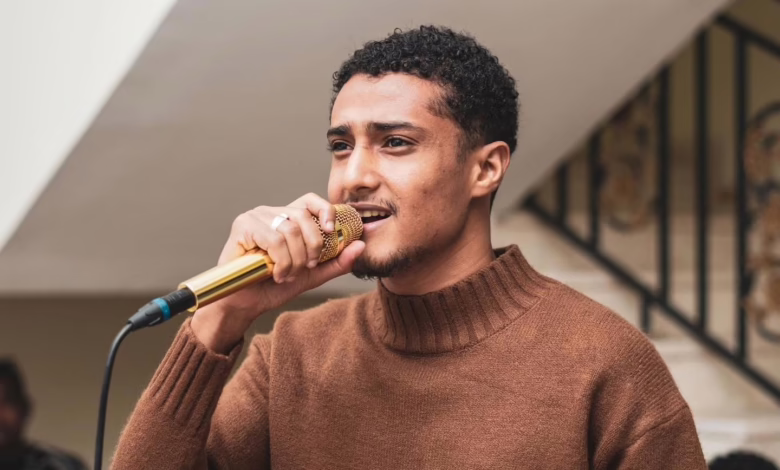 الفنان "منذر الكنزي" نحلم بوسط فني متعافي يثمر المواهب بعيداً عن الخلافات 1 IMG 0488