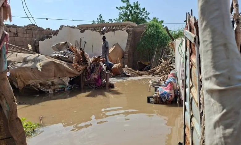 انهيار منازل ونزوح سكان.. مأساة جديدة لسكان التريعة مع فيضان النيل 1 مأساة جديدة لسكان التريعة مع فيضان النيل