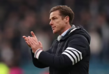 سكوت باركر يشيد بتحسن أداء بيرنلي رغم الخسارة أمام تشيلسي