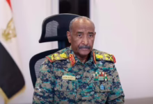 البرهان خلال تحركات سياسية وسط حديث عن مسار جديد نحو السلام