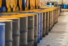 انخفاض أسعار النفط والذهب والفضة