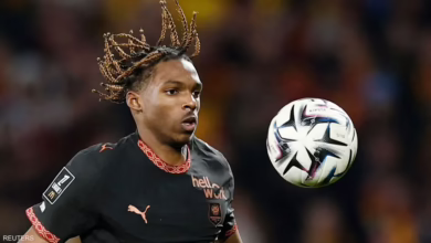 تطور مفاجئ يربك حسابات نادي ليفربول