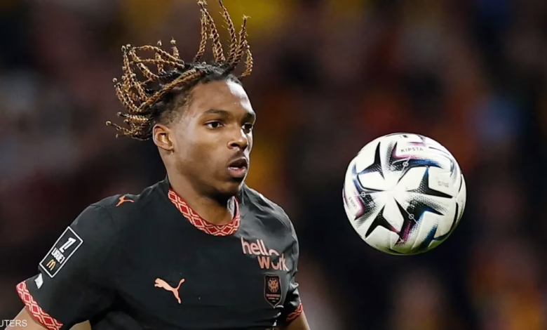 تطور مفاجئ يربك حسابات نادي ليفربول