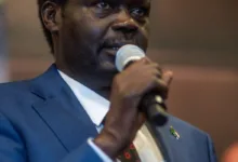 مناوي ينقل مطالب بشأن العدالة والمساءلة ويؤكد أن السلام في السودان يبدأ من إنصاف الضحايا