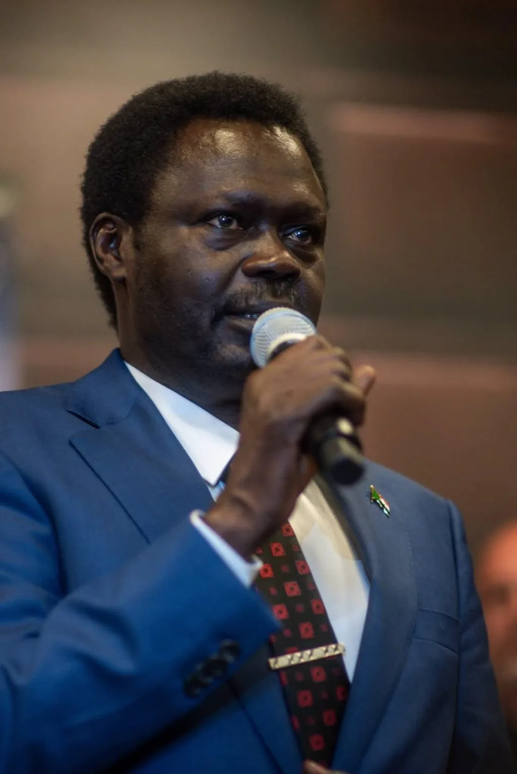 مناوي ينقل مطالب بشأن العدالة والمساءلة ويؤكد أن السلام في السودان يبدأ من إنصاف الضحايا