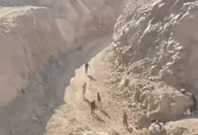 ماذا حدث داخل مناجم الذهب قرب الحدود السودانية المصرية