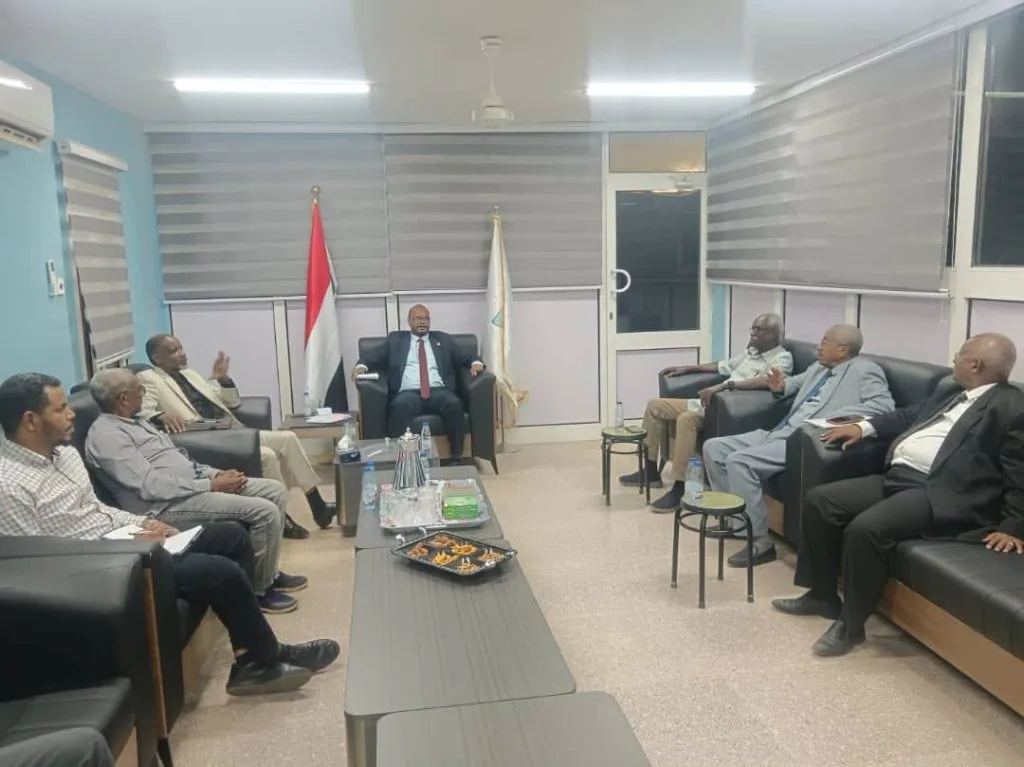 المعلمون والطلاب على موعد مع العودة.. ماذا تفعل وزارة التعليم؟