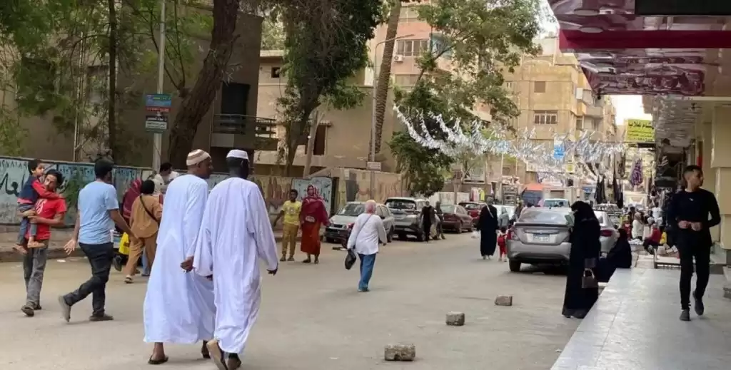مصر تعلن إجراءات جديدة لإقامات اللاجئين